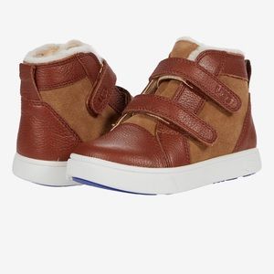 • Ugg • Boys Rennon High Top Sneaker Velcro Brown US 10
